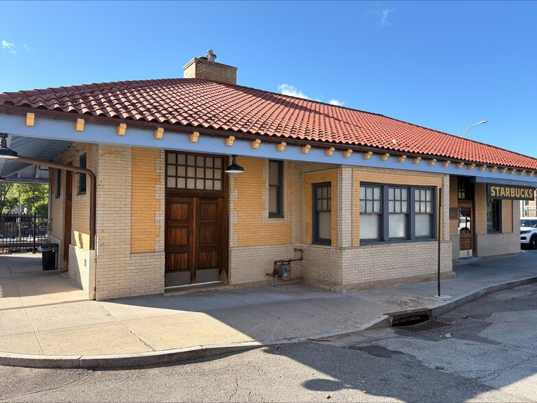 Primary Photo Of 1 Depot Square, Tuckahoe Fast Food For Lease