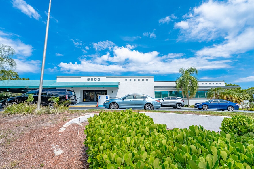 More Photos Of 6000 N Federal Hwy, Fort Lauderdale Medical For Sale
