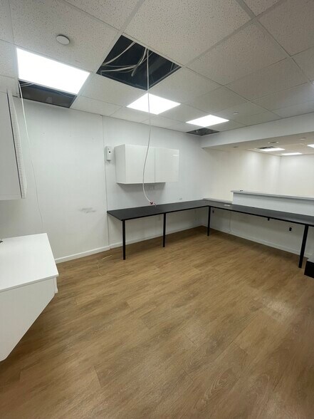 More Photos Of 115 Christopher Columbus Dr, Jersey City Medical For Lease