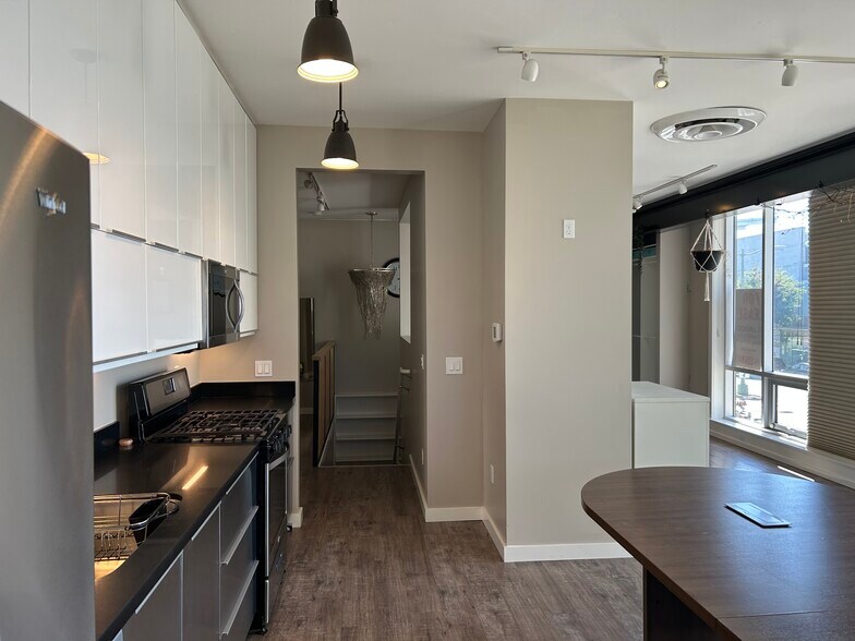 More Photos Of 3820 Broadway, Oakland Office Residential For Lease