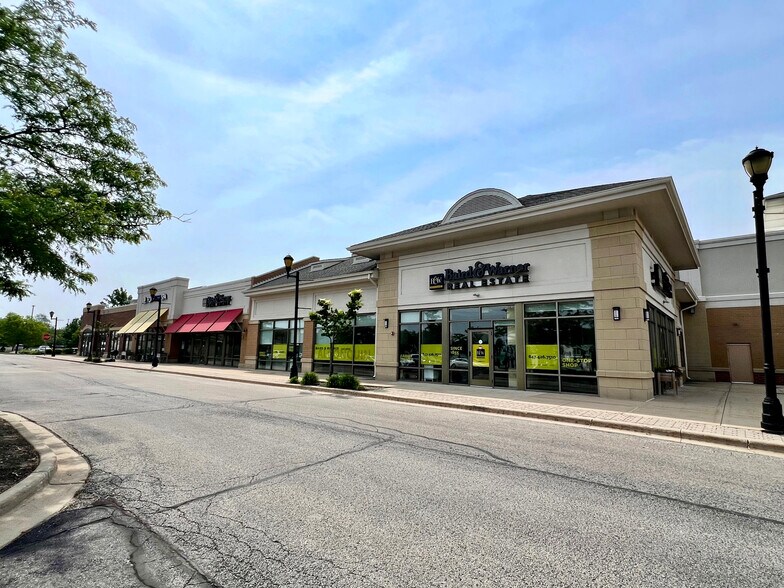 More Photos Of 1515-1519 S Randall Rd, Algonquin Freestanding For Sale