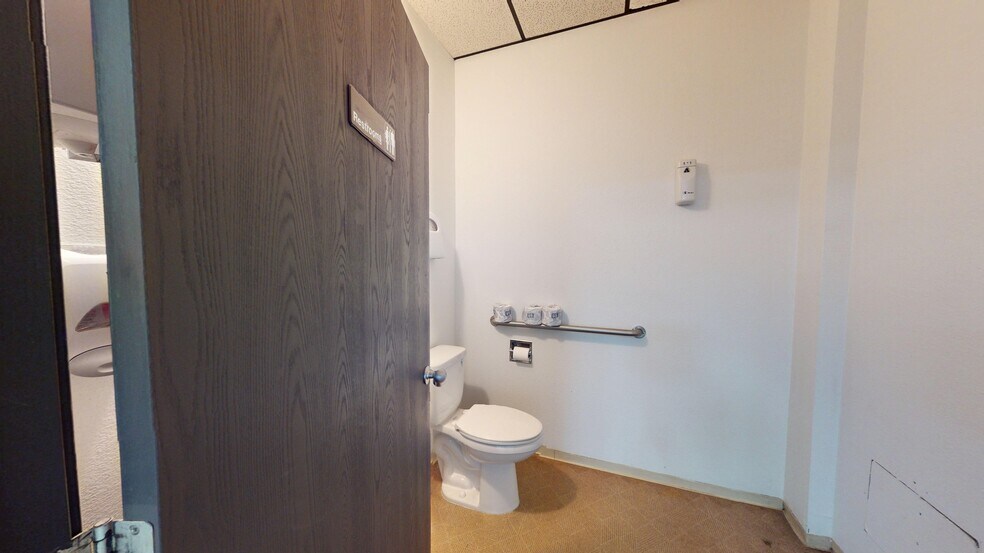More Photos Of 1022 Grass Valley Rd, Winnemucca General Retail For Sale