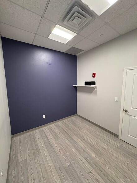 More Photos Of 1451 2nd St, Sarasota Apartments For Lease