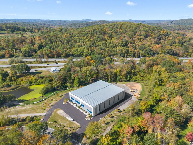 More Photos Of 280 Fields Ln, Brewster Village Warehouse For Lease