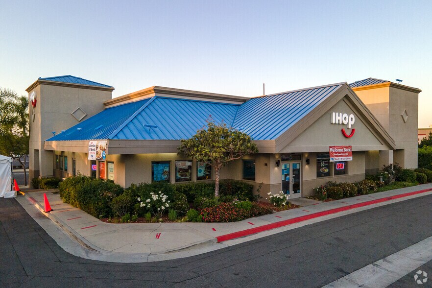 More Photos Of 4516-4550 Atlantic Ave, Long Beach Unknown For Lease