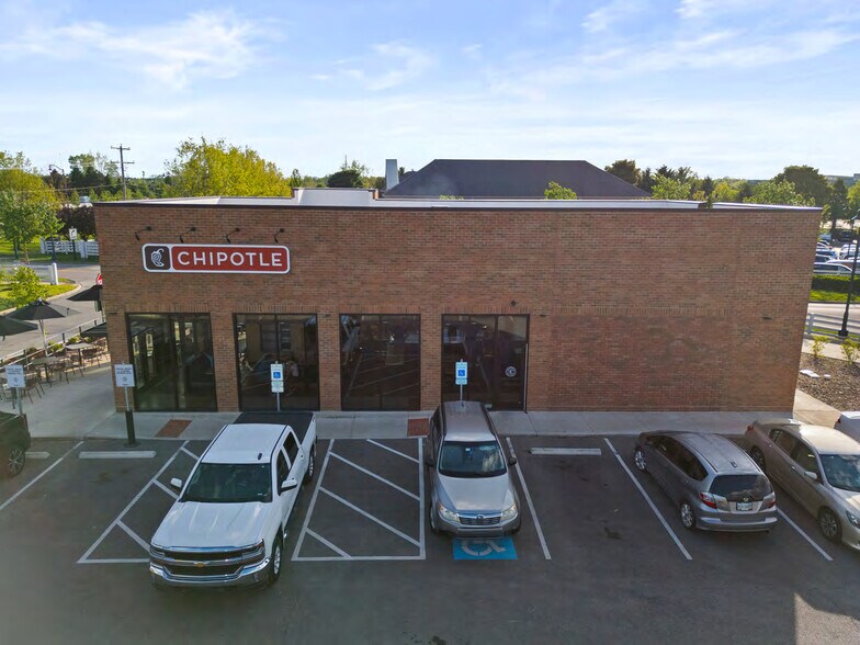 More Photos Of 9825 Johnstown Rd, New Albany Restaurant For Sale