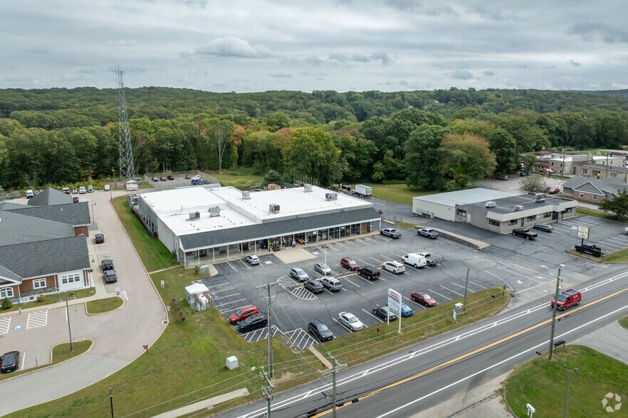 More Photos Of 907 Norwich New London Tpke, Uncasville Freestanding For Lease
