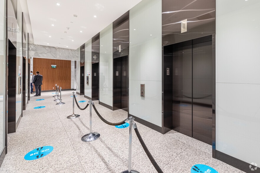 More Photos Of 45 O'Connor St, Ottawa Office For Lease