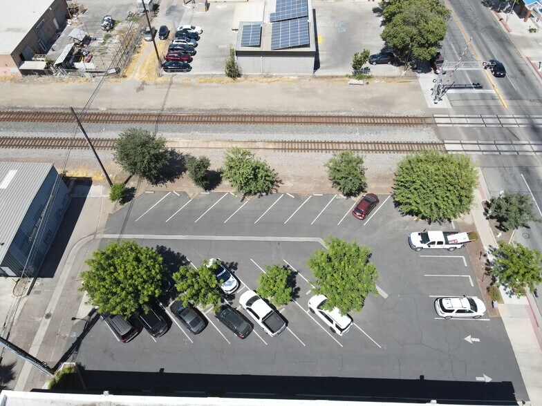 More Photos Of 425 W 7th St, Hanford Office For Sale