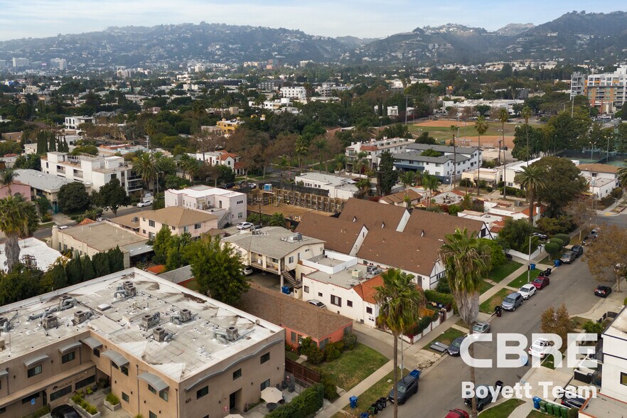 More Photos Of 833 N Poinsettia Pl, Los Angeles Apartments For Sale