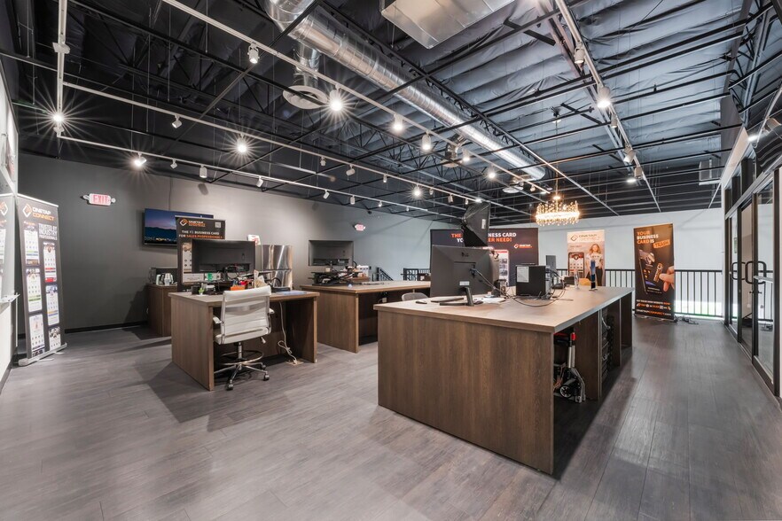 More Photos Of 2950 E Sunset Rd, Las Vegas Showroom For Sale