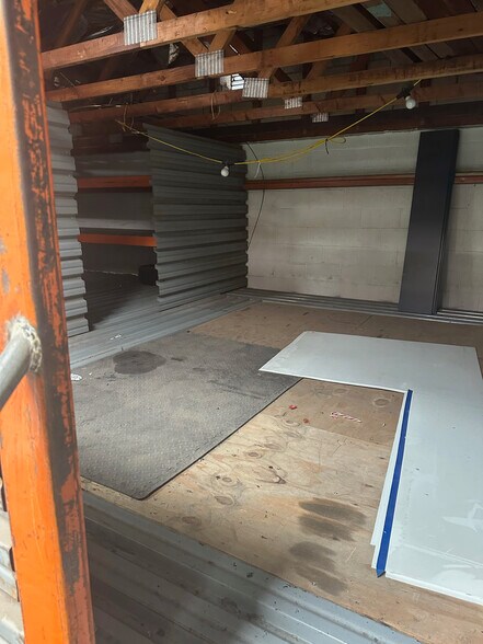 More Photos Of 1512 Bethlehem Pike, Flourtown Light Distribution For Lease