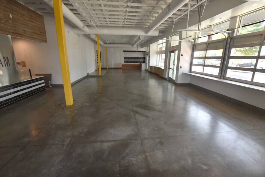 More Photos Of 401 E Martin Luther King Blvd, Chattanooga Restaurant For Lease