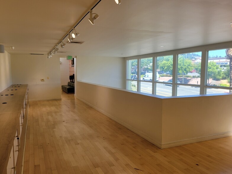 More Photos Of 1919 Mount Diablo Blvd, Walnut Creek Freestanding For Lease