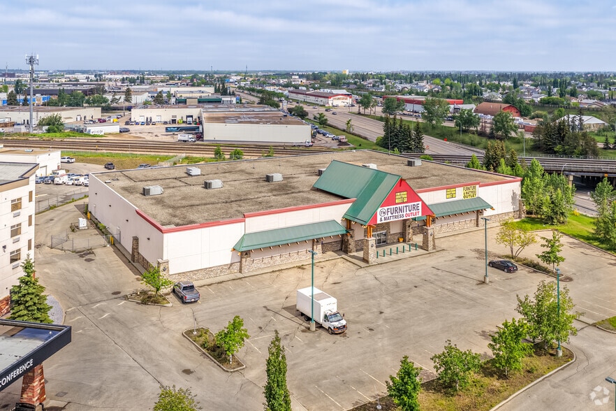 More Photos Of 12610 St Albert Trl NW, Edmonton Freestanding For Sale