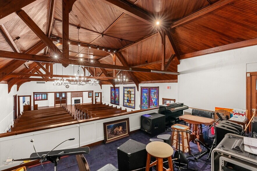 More Photos Of 1824 S Harbor City Blvd, Melbourne Religious Facility For Sale