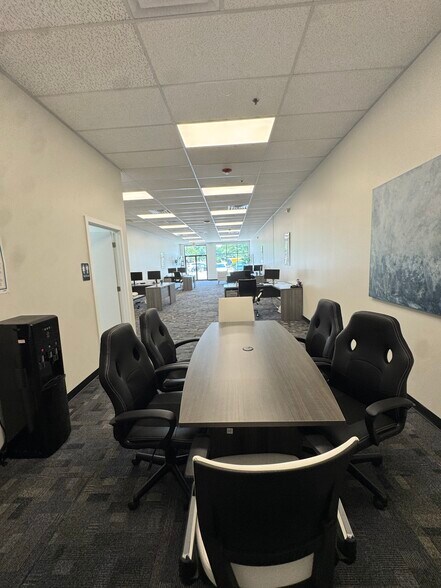 More Photos Of 4579-4589 Route 71, Oswego Storefront Retail Office For Lease