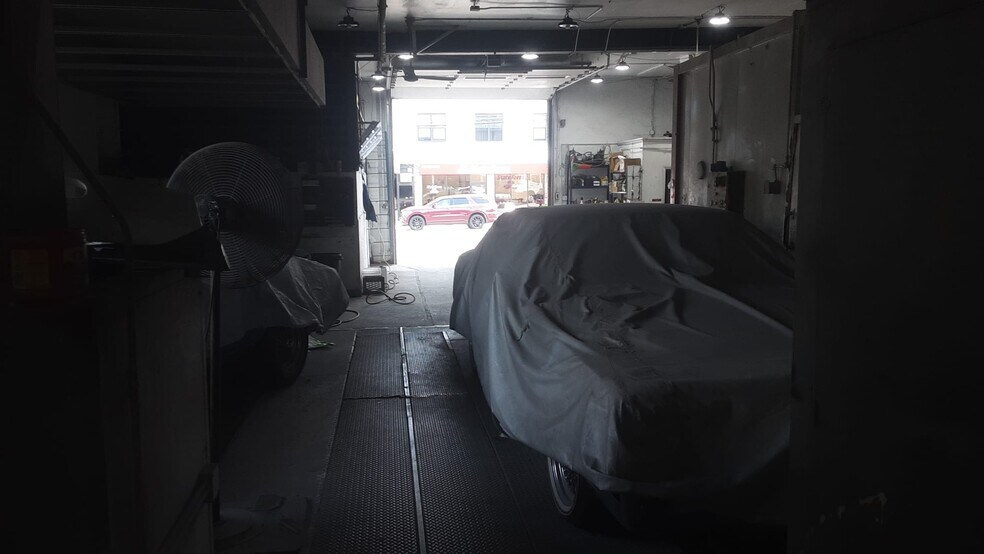 More Photos Of 431 E 1st Ave, Roselle Auto Repair For Sale