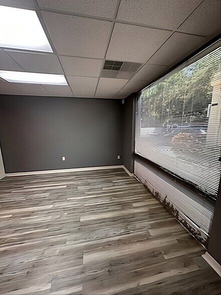 More Photos Of 14902 Winding Creek Ct, Tampa Medical For Lease