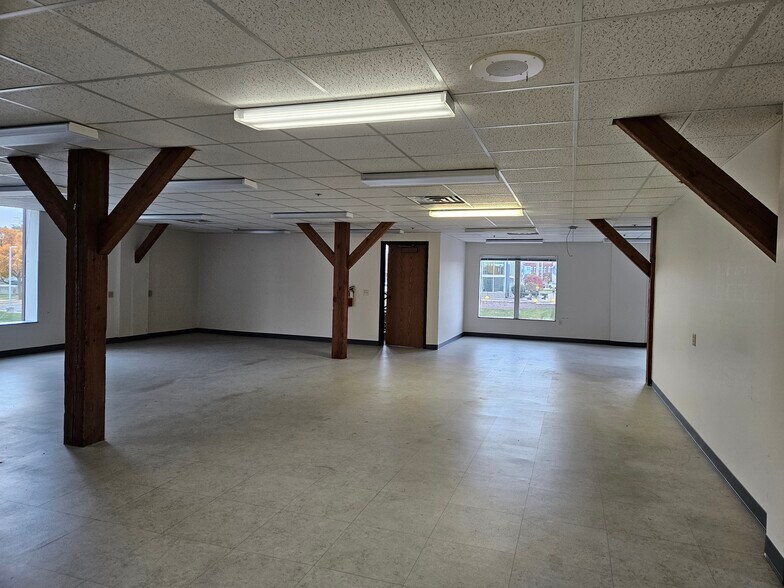 More Photos Of 500 S Hamilton St, Saginaw Medical For Sale