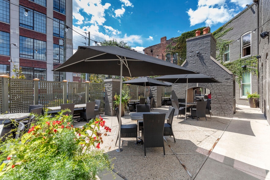 More Photos Of 725 Massachusetts Ave, Indianapolis Restaurant For Sale