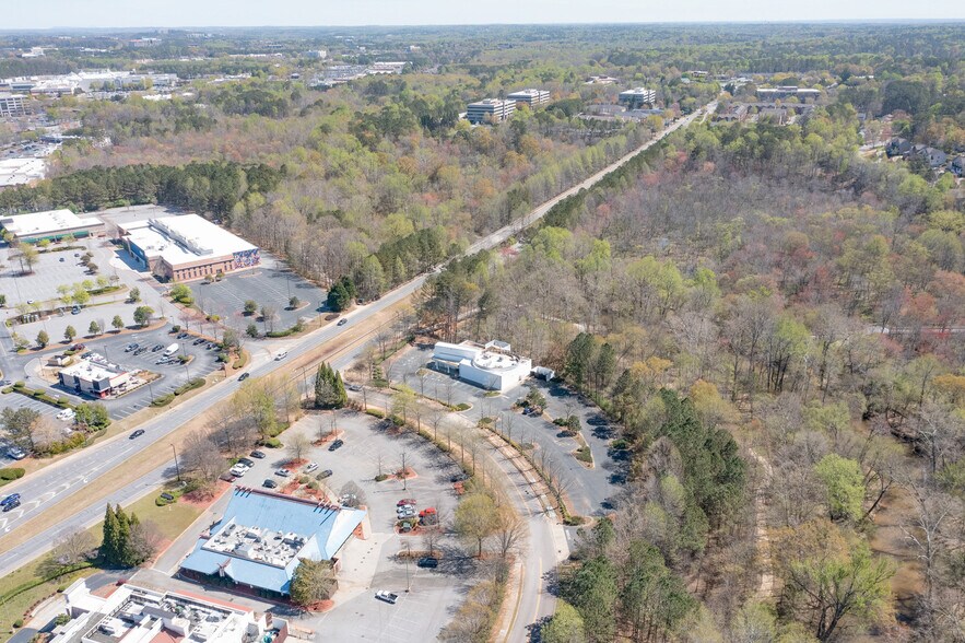 More Photos Of 2375 Mansell Rd, Alpharetta Restaurant For Lease