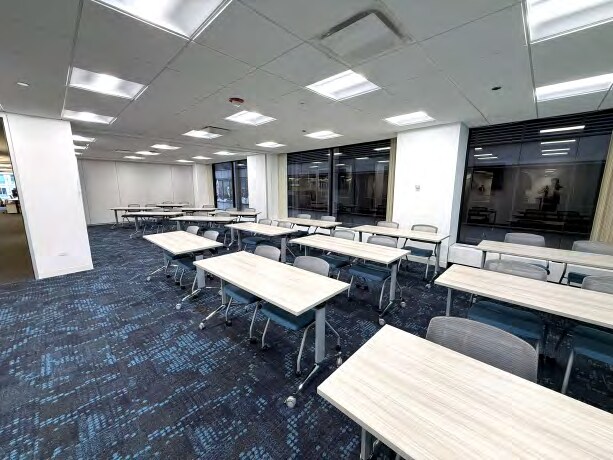 More Photos Of 230 W Monroe St, Chicago Office For Lease