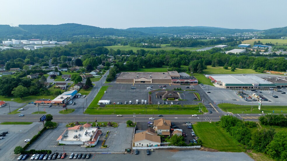 More Photos Of 4710 Penn Ave, Sinking Spring Freestanding For Lease