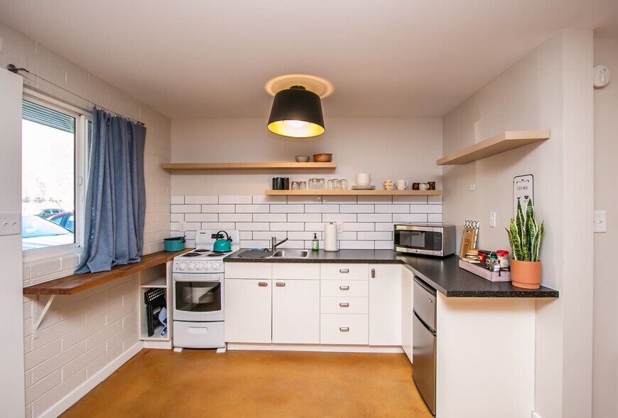 More Photos Of 821 N 3rd St, Phoenix Apartments For Sale