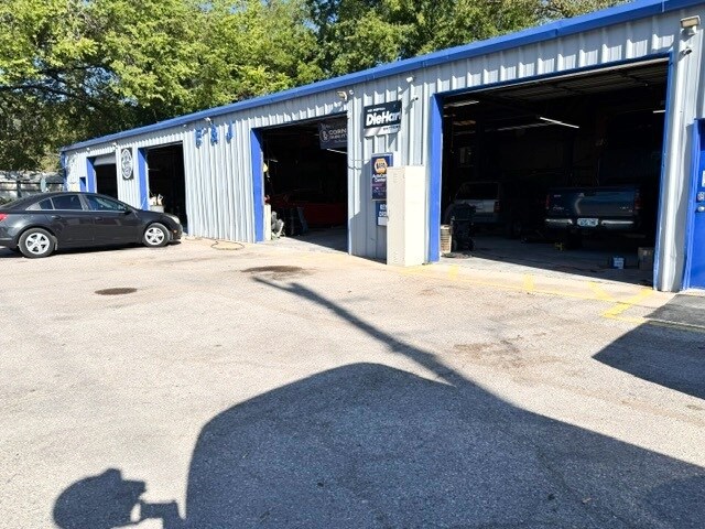 Primary Photo Of 1026 E Highland St, Shawnee Industrial For Sale