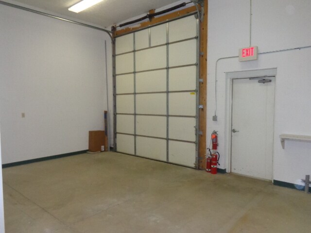 More Photos Of 10147 Royalton Rd, North Royalton Light Manufacturing For Lease