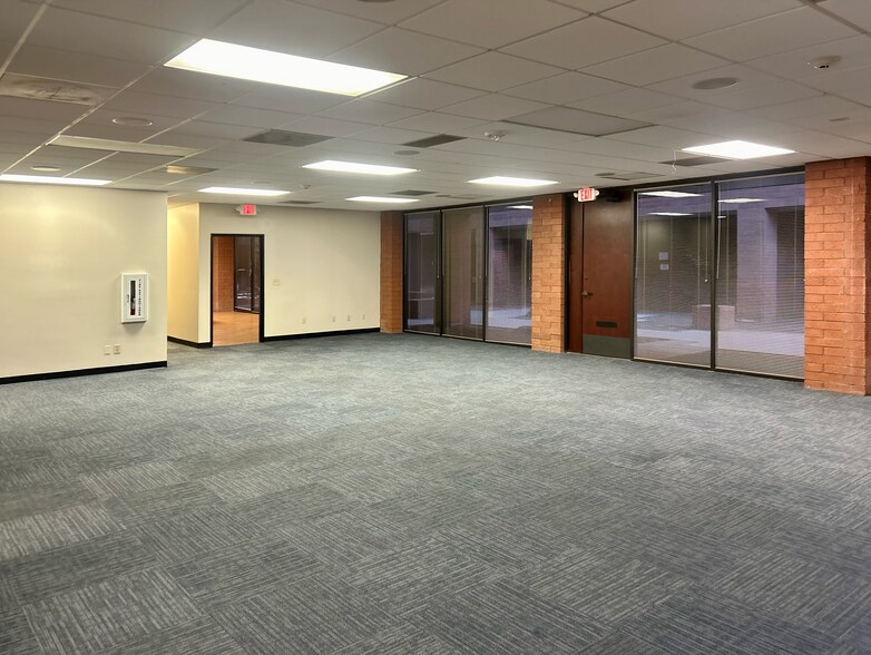 More Photos Of 1255 W Baseline Rd, Mesa Office For Lease