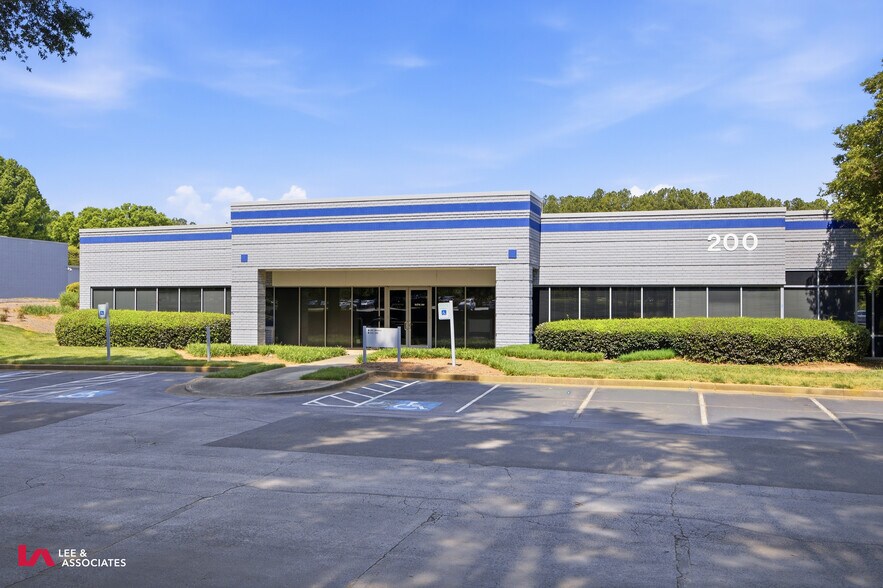 More Photos Of 1000 Cobb Place Blvd, Kennesaw Light Distribution For Lease