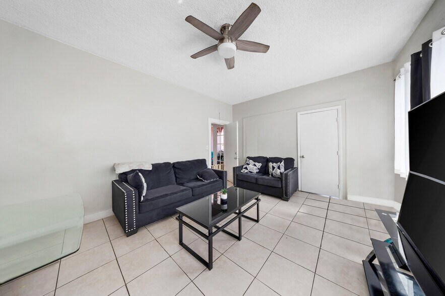 More Photos Of 1520 NW 1st St, Miami Apartments For Sale