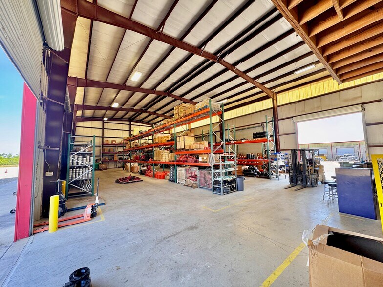 More Photos Of 4844 CR 430, Pleasanton Warehouse For Sale