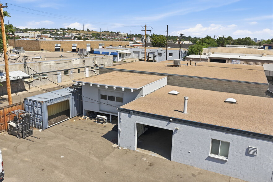 More Photos Of 2311 S Platte River Dr, Denver Showroom For Lease