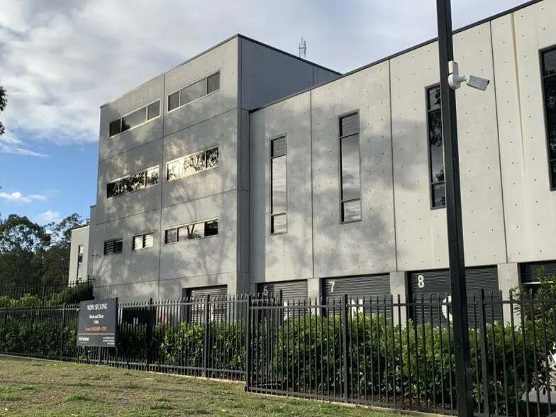 More Photos Of 2 Warren Rd, Warnervale Warehouse For Lease