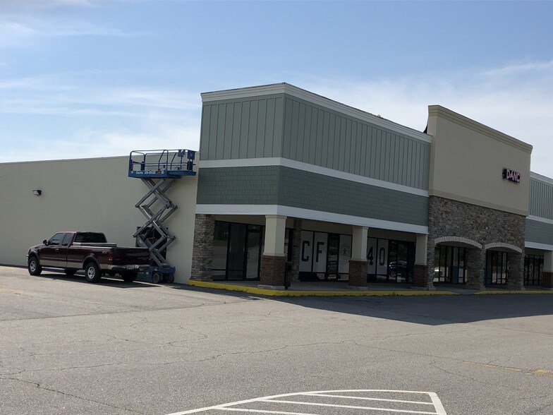 More Photos Of 9105 Hickory Flat Hwy, Woodstock Unknown For Lease