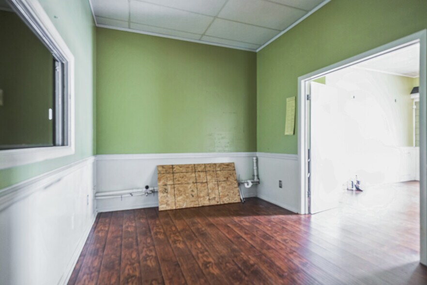 More Photos Of 9153 Two Notch Rd, Columbia Freestanding For Sale