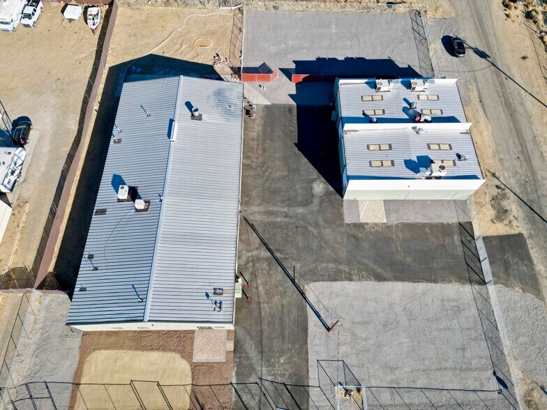 More Photos Of 22 Cash Dr, Mound House Warehouse For Lease