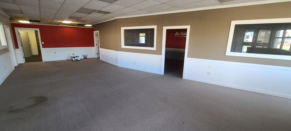More Photos Of 5406 South Bay Rd, North Syracuse Freestanding For Lease