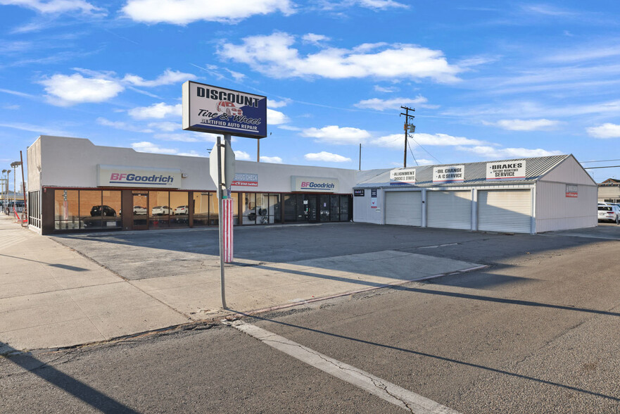 Primary Photo Of 210 S Center St, Turlock Auto Repair For Sale