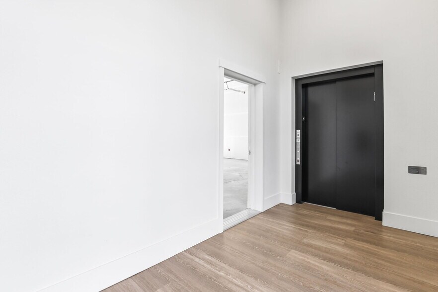 More Photos Of 22025 NE Halsey St, Fairview Apartments For Lease
