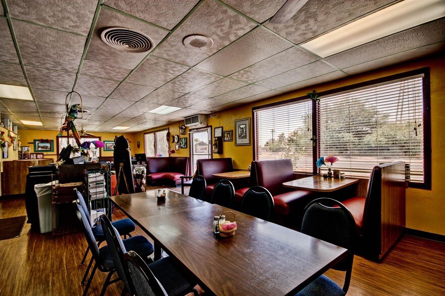 More Photos Of 505 S Main St, Florence Restaurant For Sale
