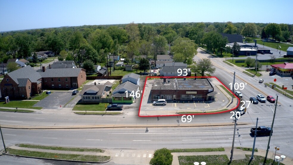 More Photos Of 5237-5243 Rockville Rd, Indianapolis Storefront For Sale