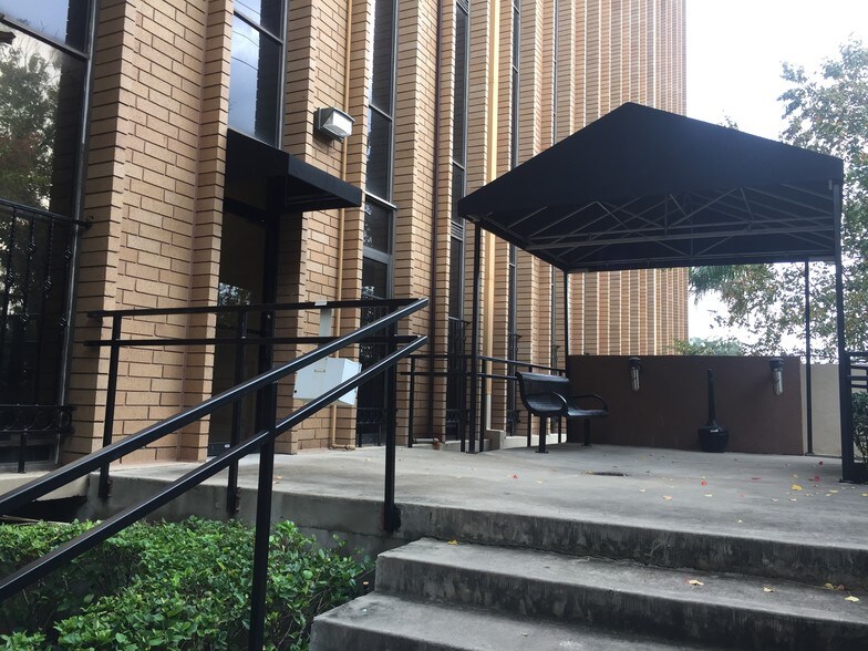 More Photos Of 5555 West Loop South, Bellaire Medical For Lease