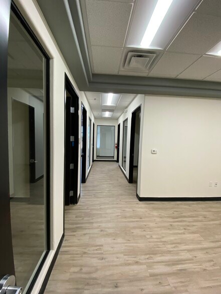 More Photos Of 9480 S Eastern Ave, Las Vegas Storefront Retail Office For Lease