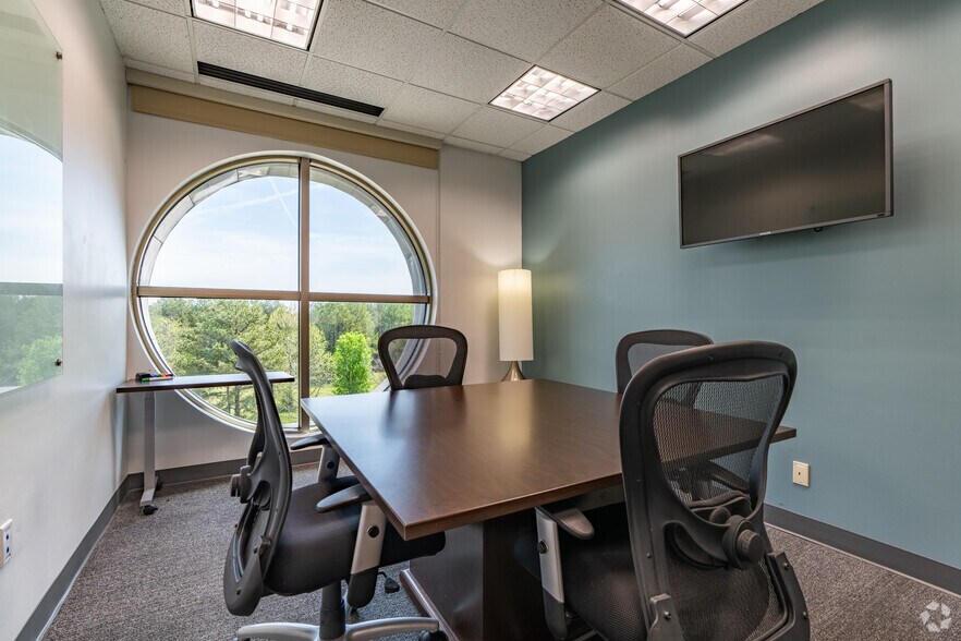 More Photos Of 1661 International Dr, Memphis Coworking Space