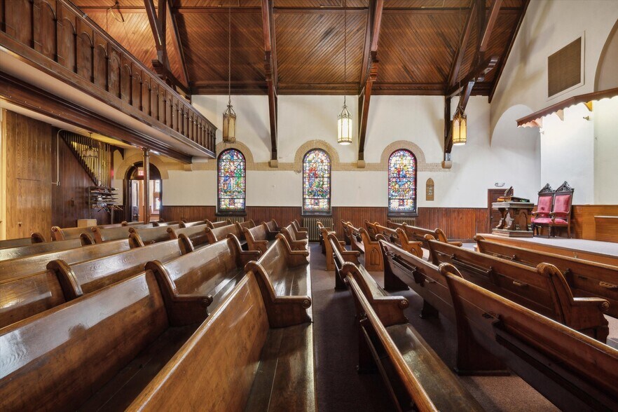 More Photos Of 1601 S 13th St, Philadelphia Specialty For Sale