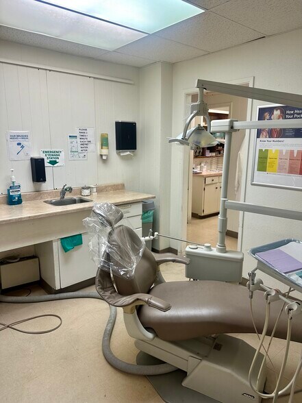 More Photos Of 15301 Washington Ave, San Leandro Medical For Sale